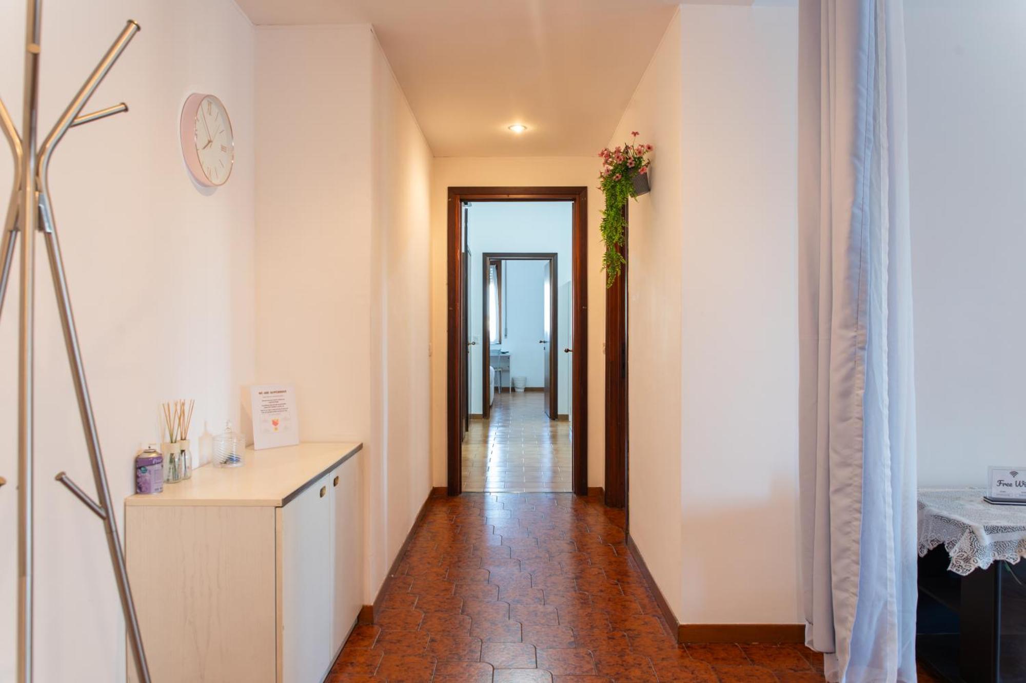 Ampio Con Terrazzo, 3 E 2 Bagni A 2 Passi Dalla Metro Apartment