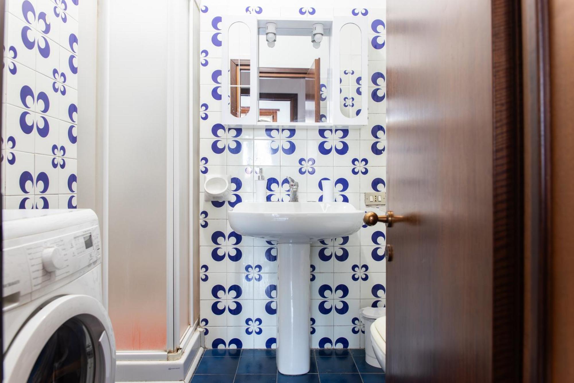 Ampio Con Terrazzo, 3 E 2 Bagni A 2 Passi Dalla Metro *
