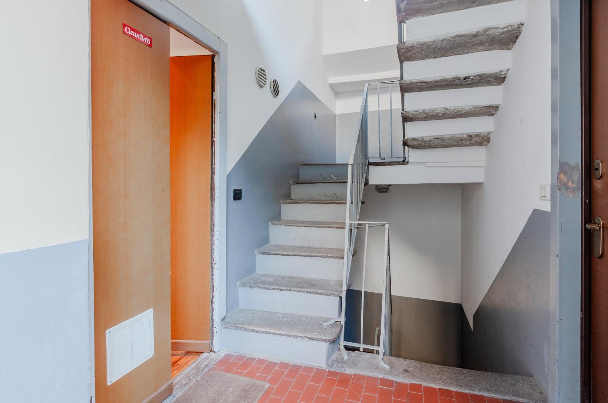 Sant Ambrogio Lovely Flat Milan