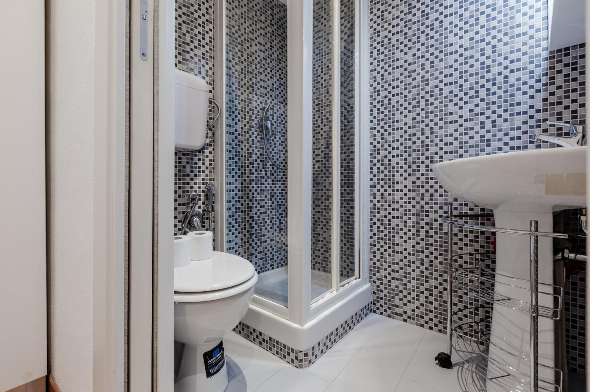 Sant Ambrogio Lovely Flat Milan