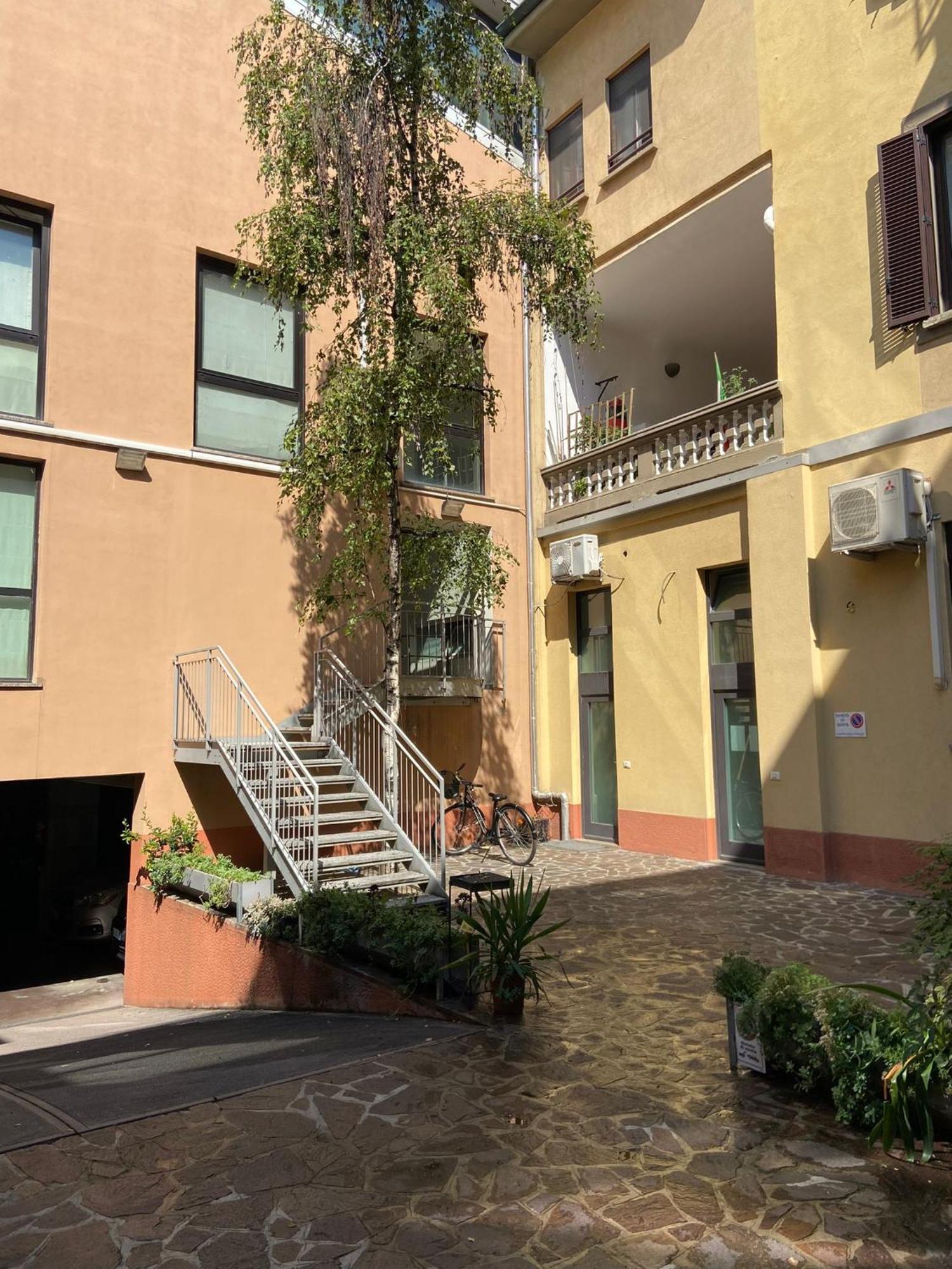 Regina In Pezzotti - Parking Car Appartement