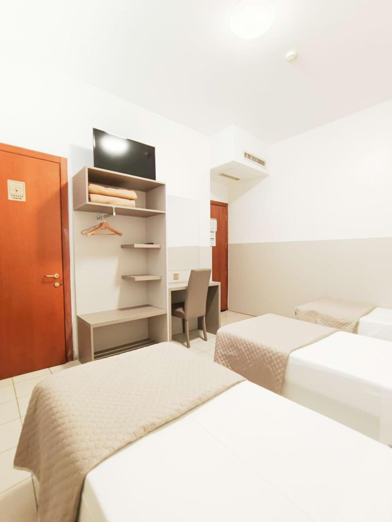 Mondial Hotel