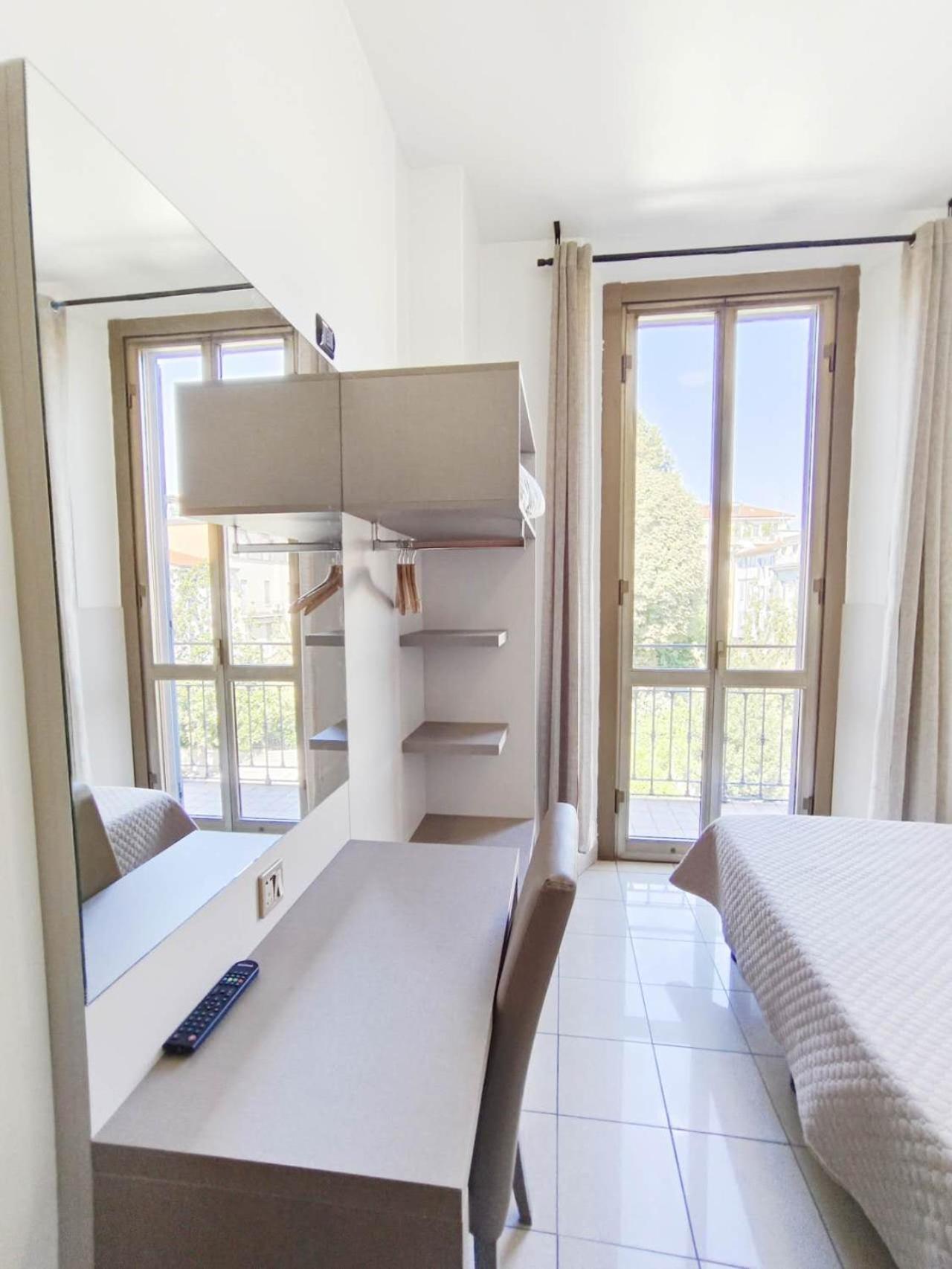 Mondial Hotel 2*