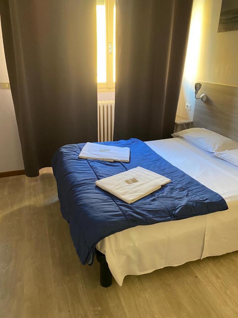 Hotel Galla *