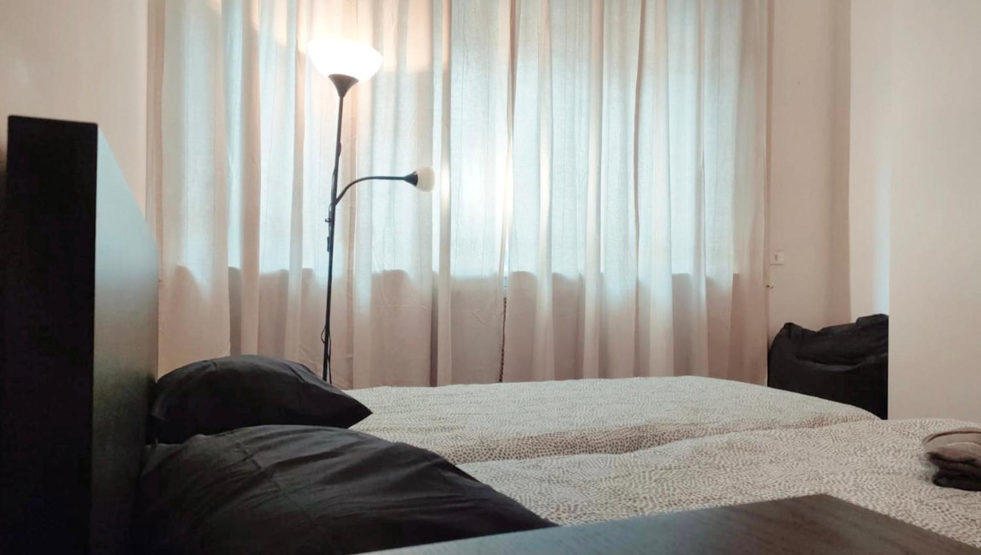 Appartamento 3 Minutes On Foot From Duomo! Big Apartament With 3 Bedrooms And Balcony *