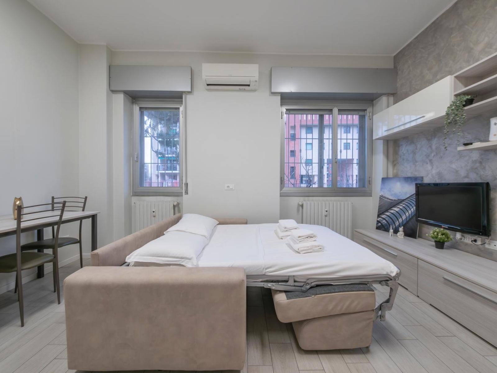 Ihost - Trasimeno 22 * Milano