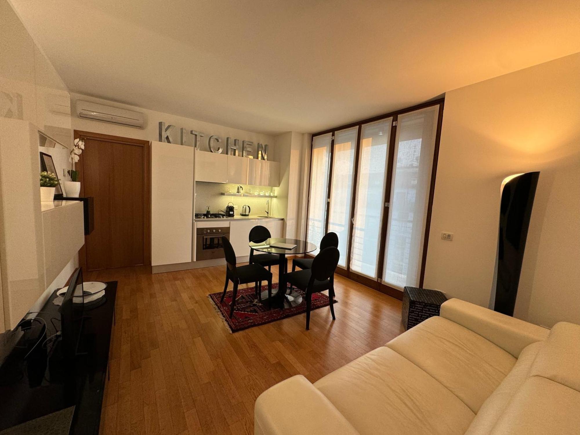 Apartment La Casa Di Gio - Homy Milan