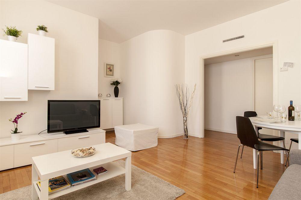 Apartment Royal Magenta & Luxury Milan
