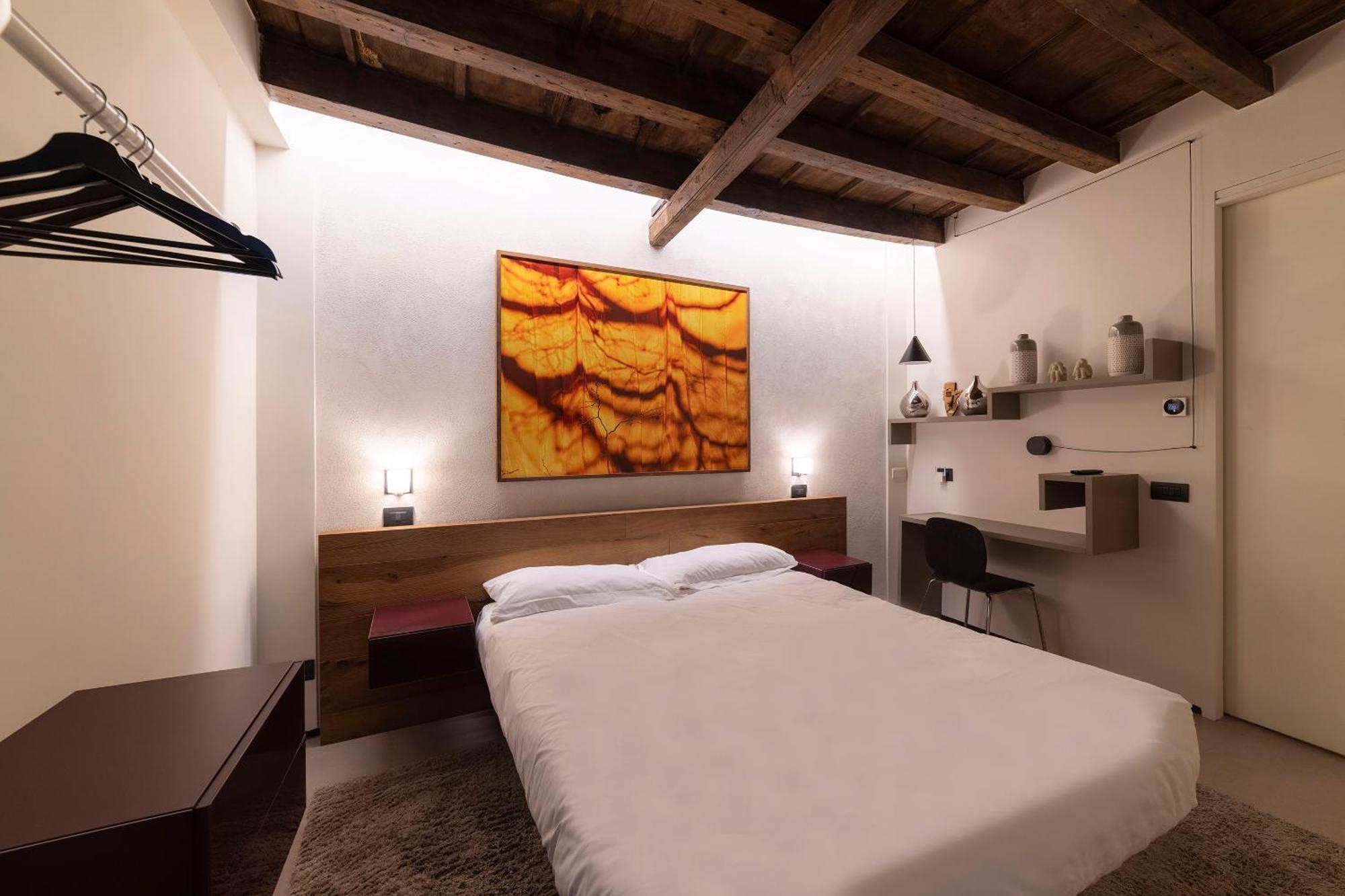 San Gottardo 19 Milan