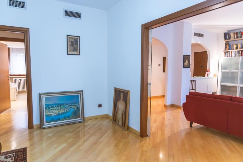 Ampia Oasi A Porta Venezia: Casa In Centro Milano