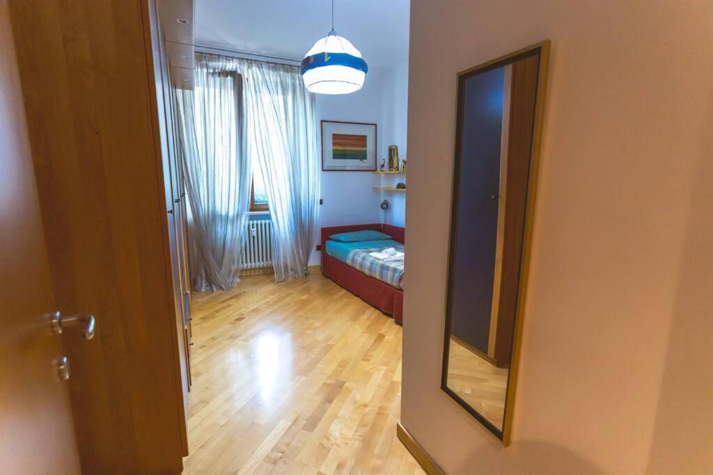 Ampia Oasi A Porta Venezia: Casa In Centro Appartamento *