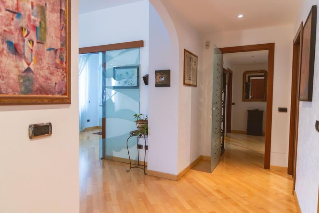 Ampia Oasi A Porta Venezia: Casa In Centro Milano
