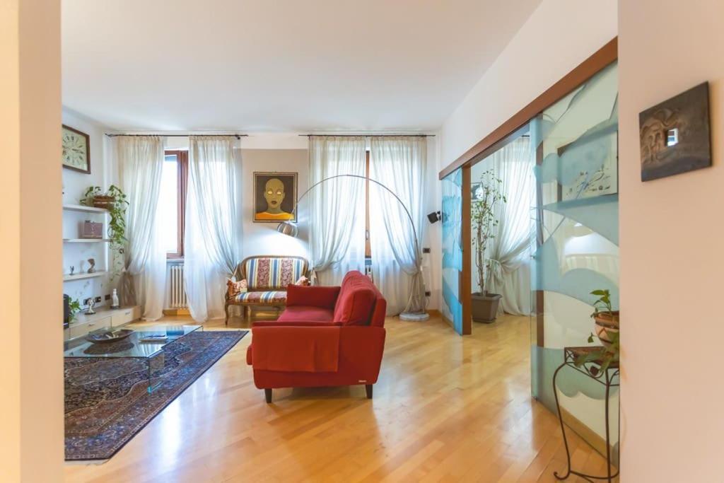 Ampia Oasi A Porta Venezia: Casa In Centro * Milano