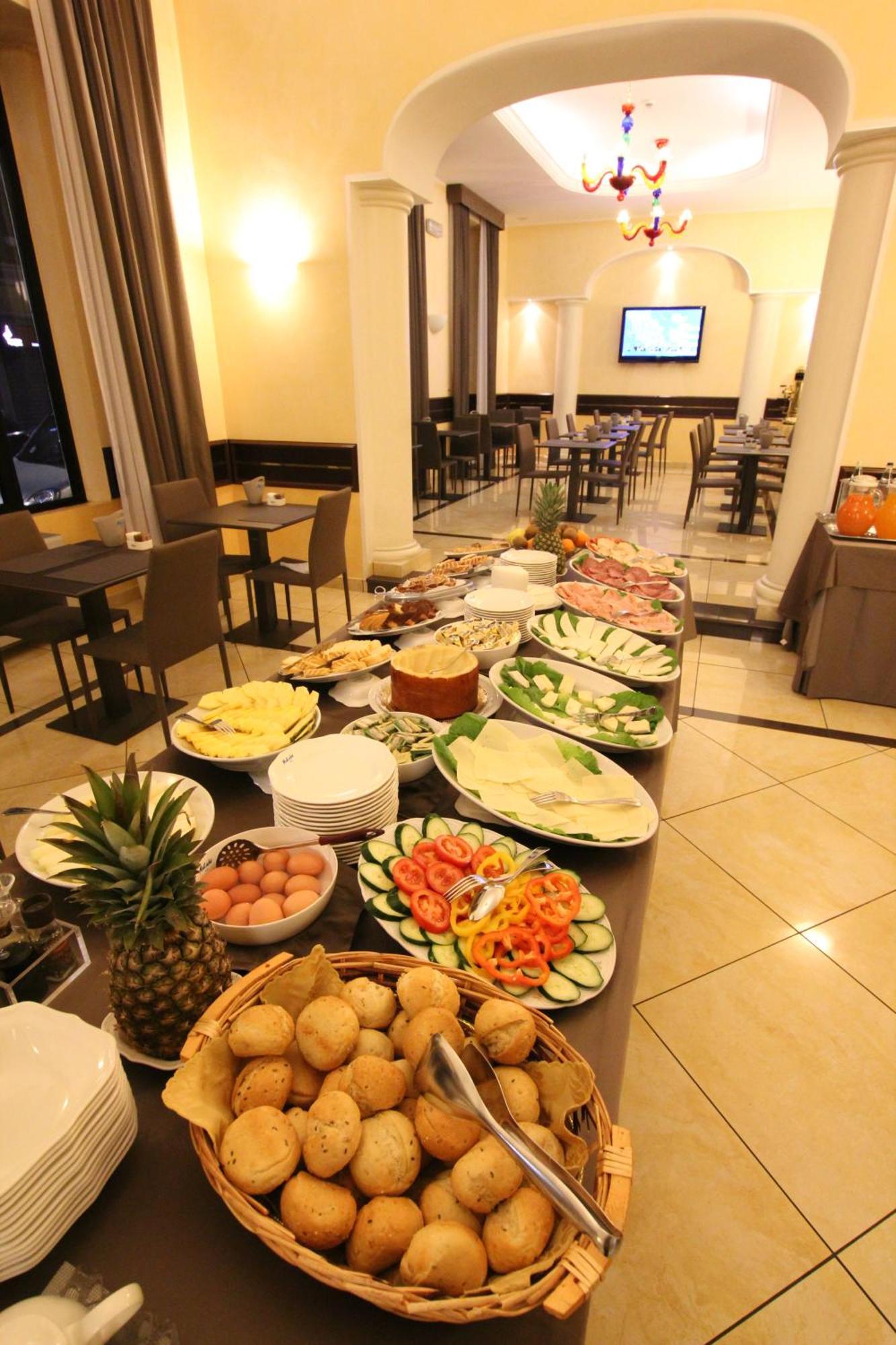 Hotel Mokinba Baviera 4*
