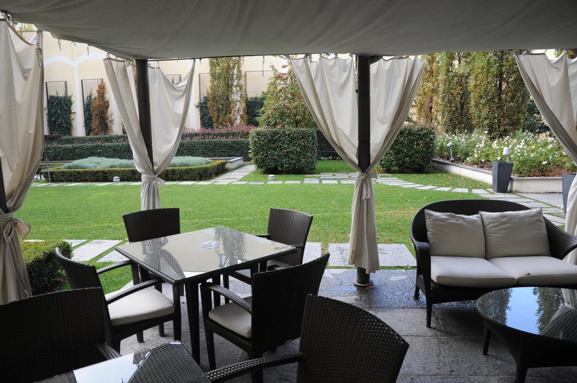 Hotel Grand Visconti Palace