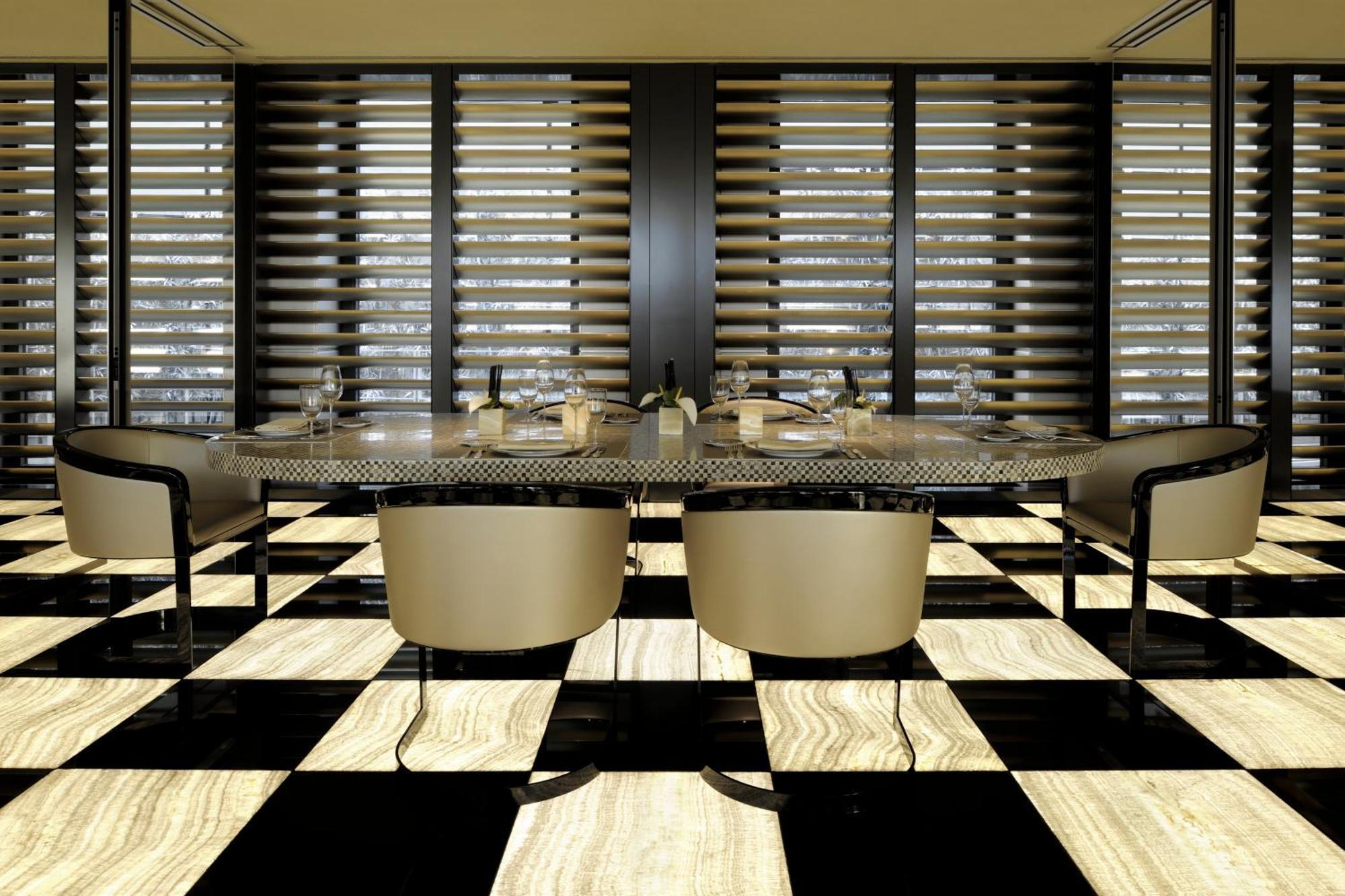 Hotel Armani