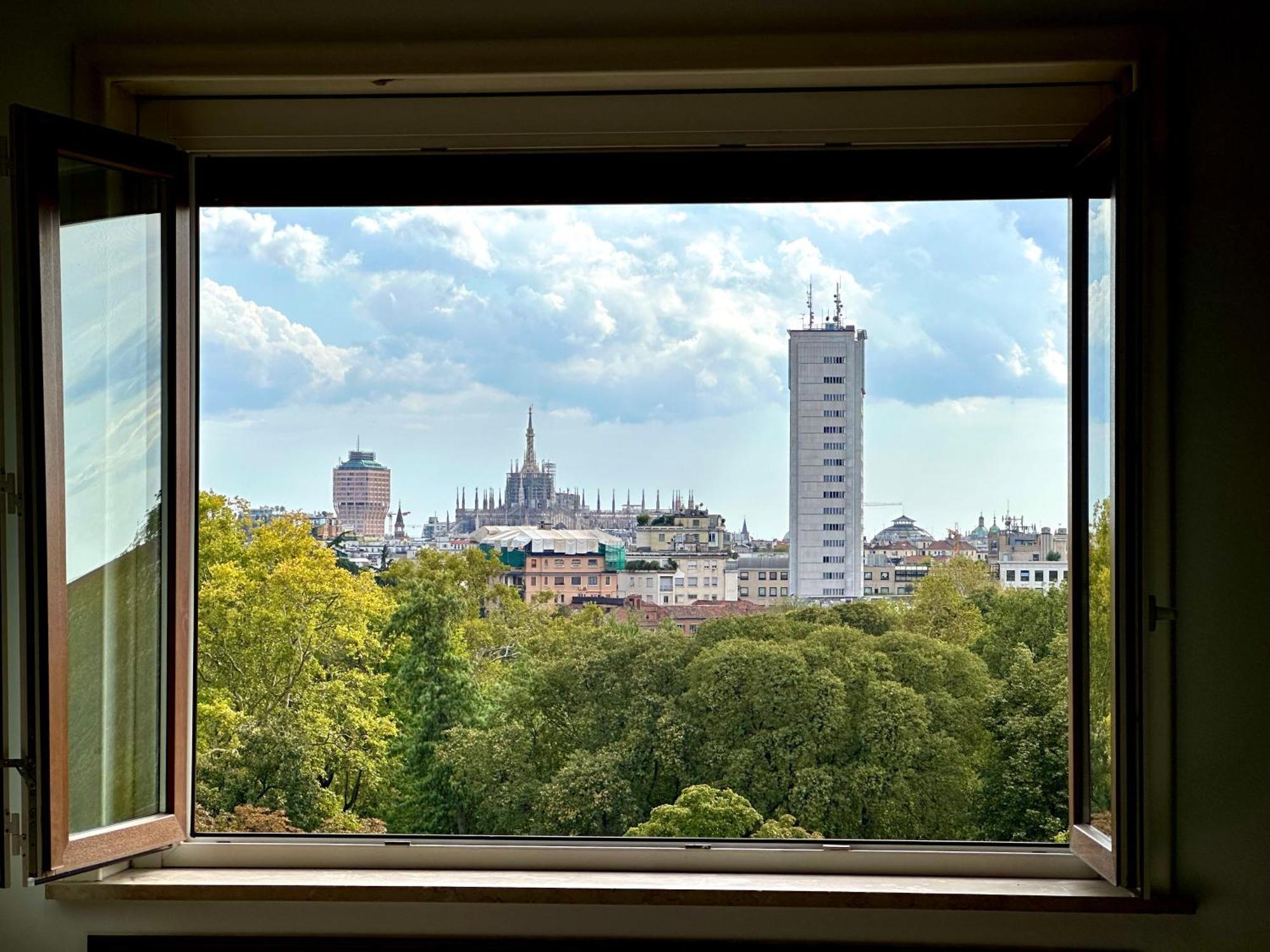 Appartamento Trilocale Vintage Vicino A Con Vista Panoramica Sul Duomo Milano