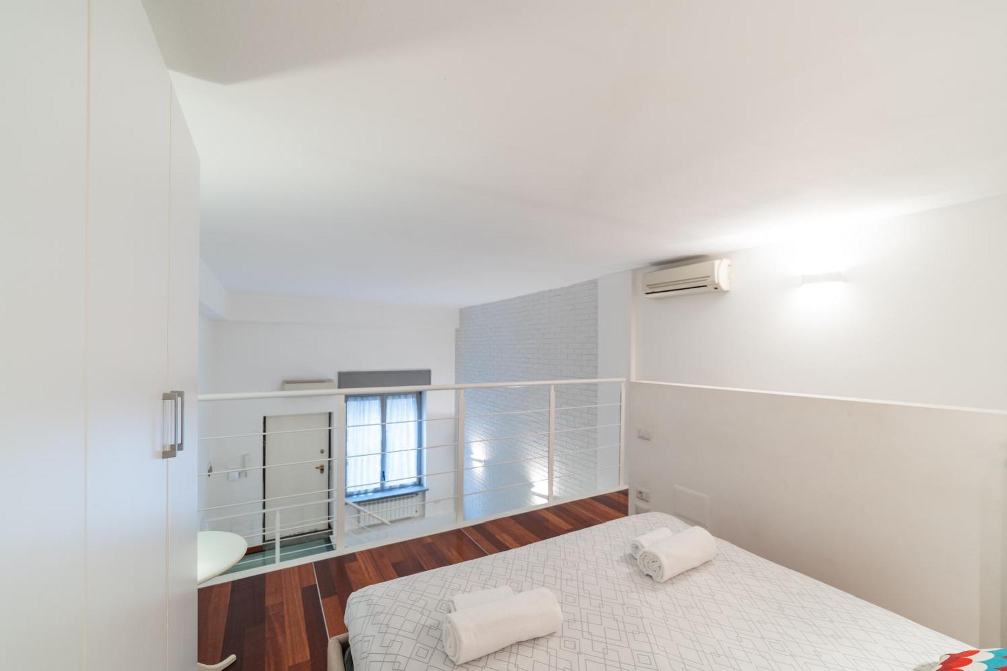 Luxury & Cozy 90 Sqm Flat Facing “bosco Verticale”