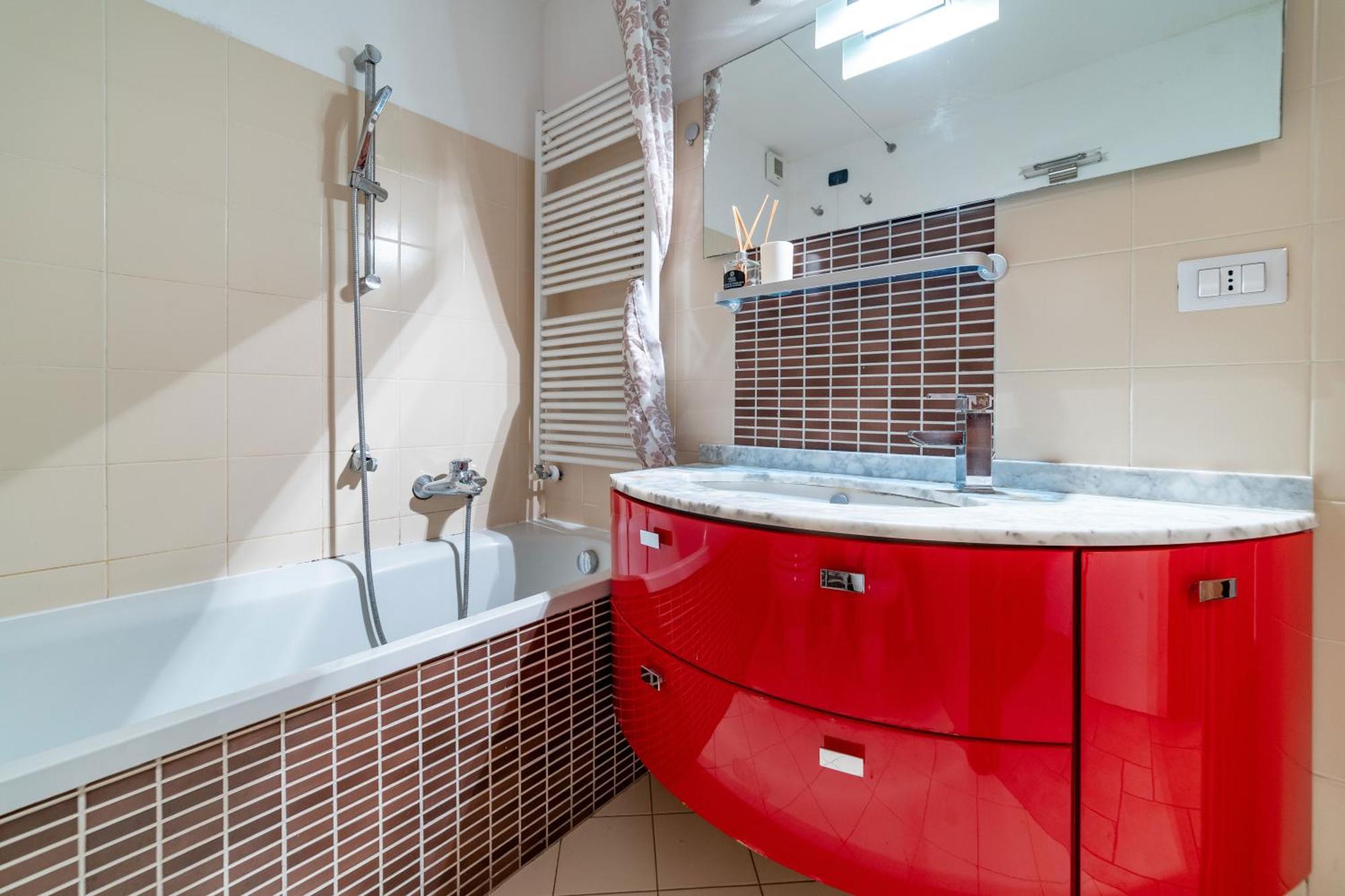 Luxury & Cozy 90 Sqm Flat Facing “bosco Verticale” Mailand
