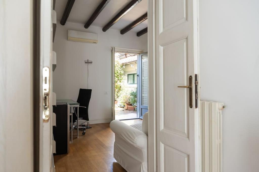 Youhosty - Nerino 10 * Milano