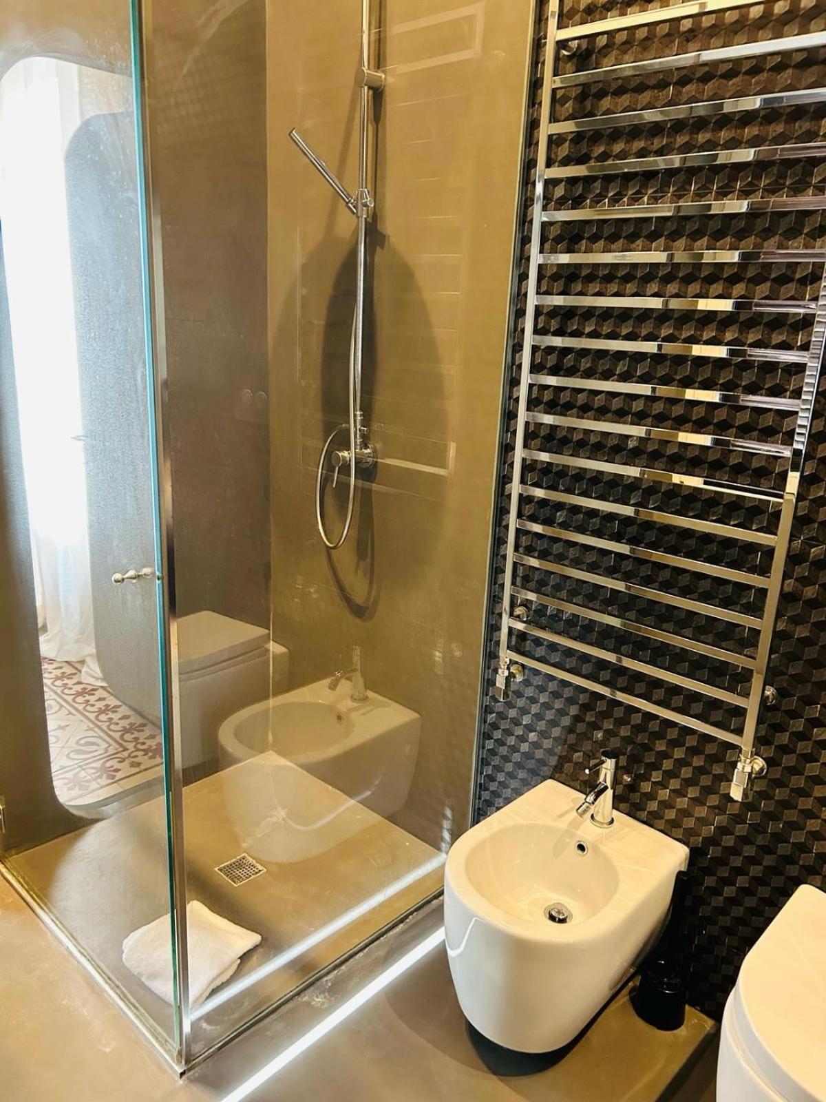 Easy Italy Grand Leilighet *
