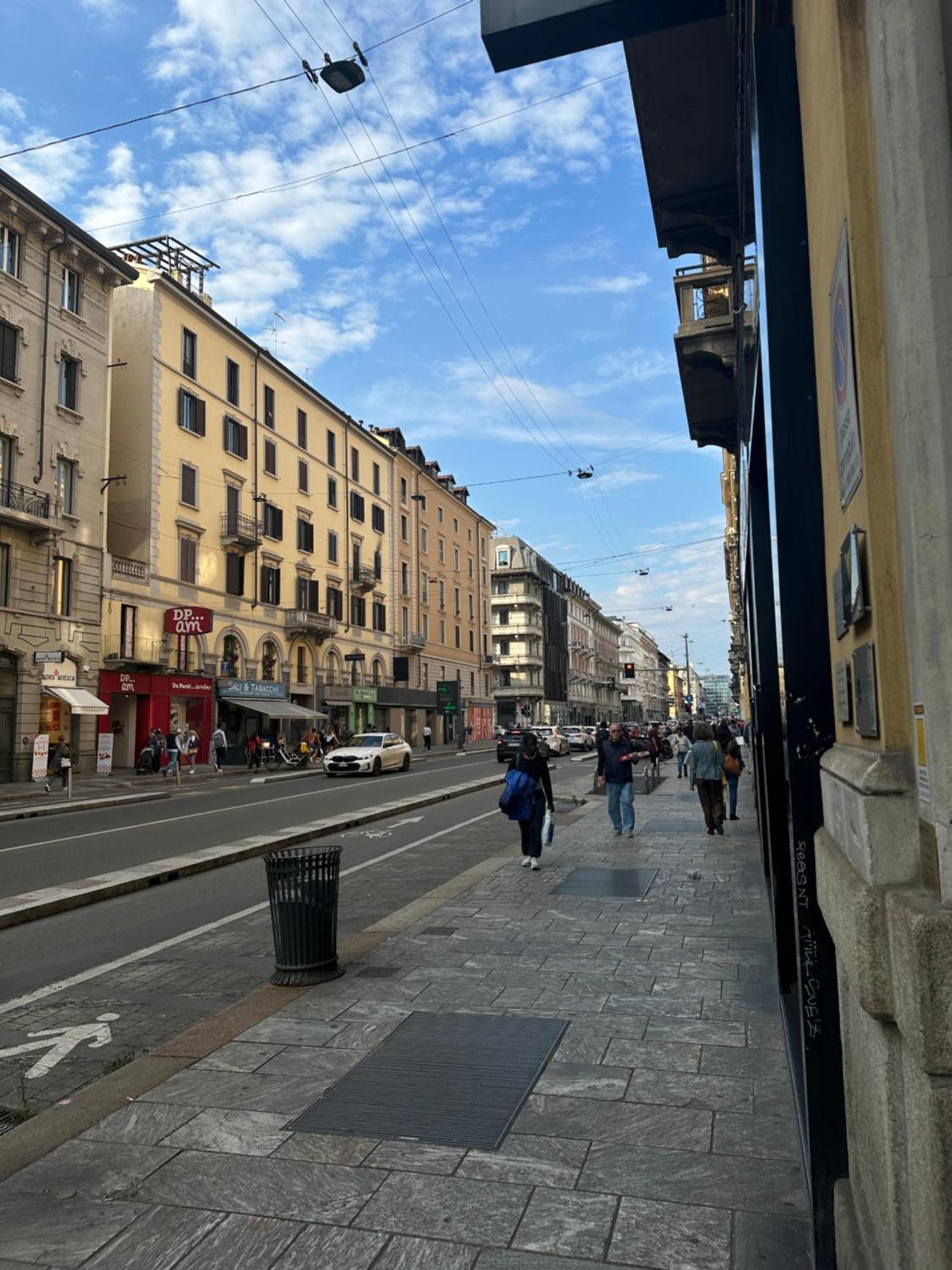 Nuova Luxury Ii * Milan