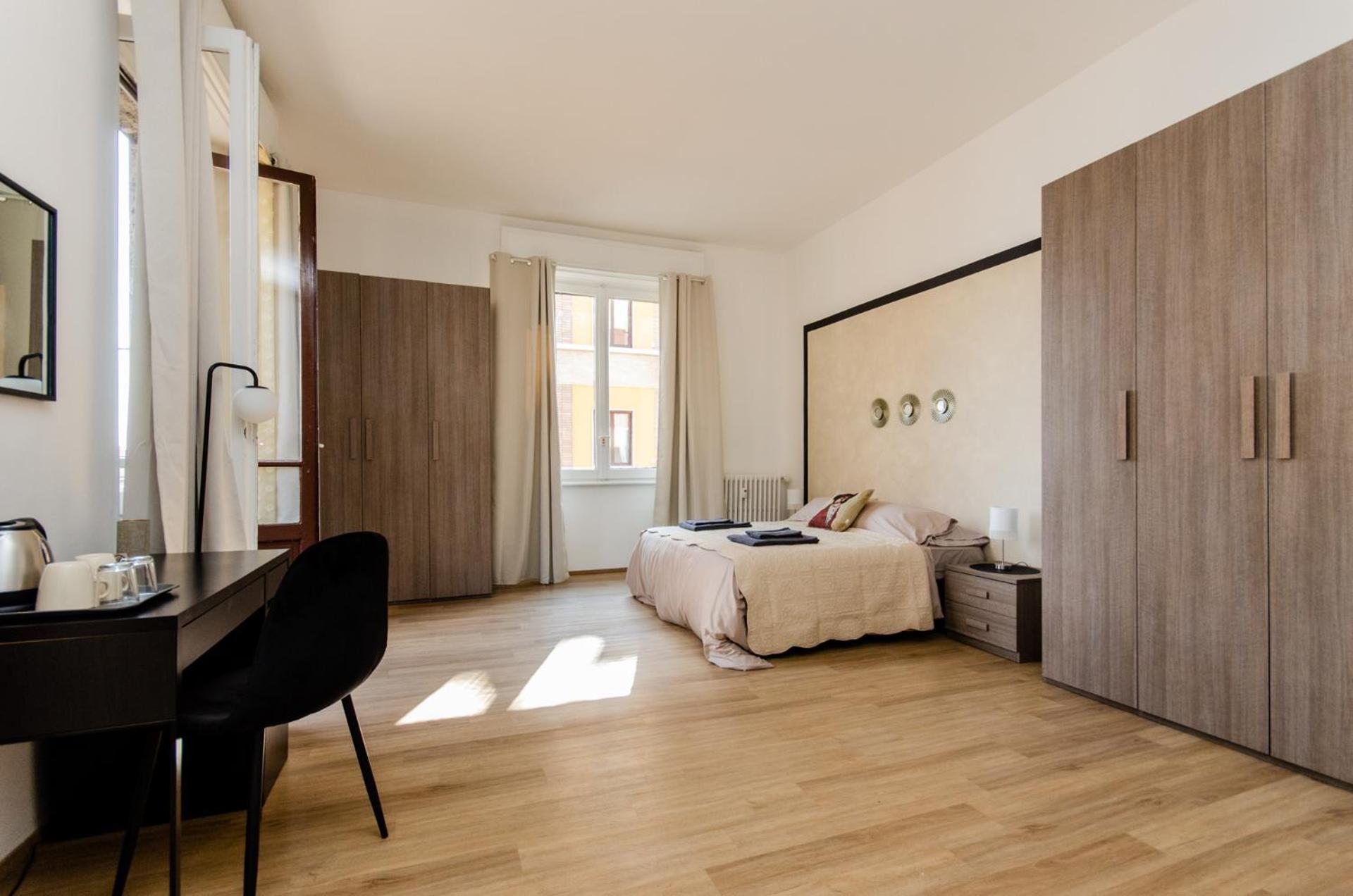 Beige Milan