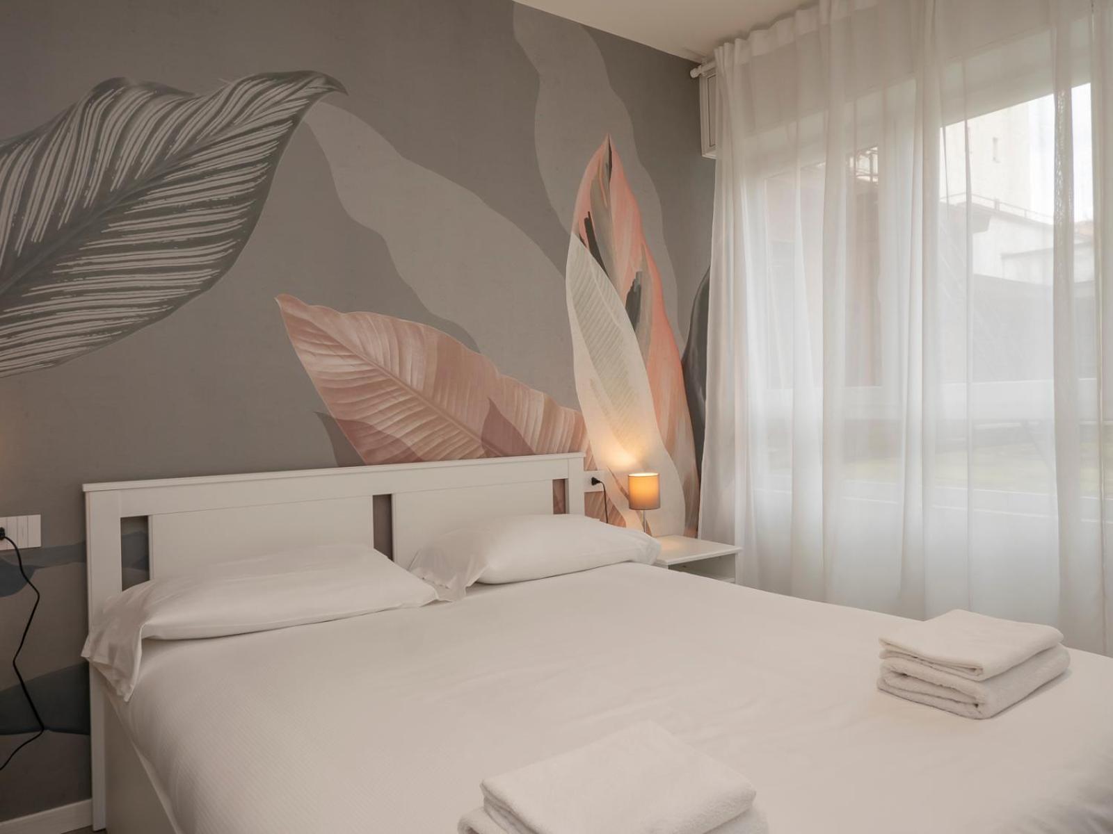 Ihost Luxury - Neg Roli 8 * Milano