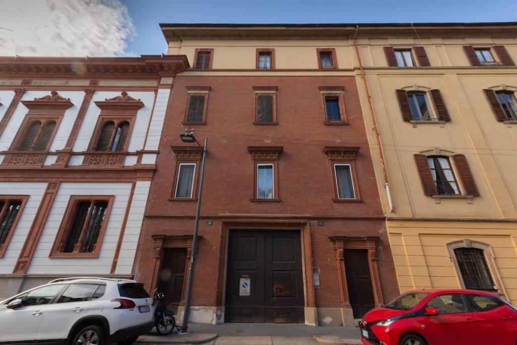 Apartment Bohemian Art Apartment. One Bedroom One Sofa Milan