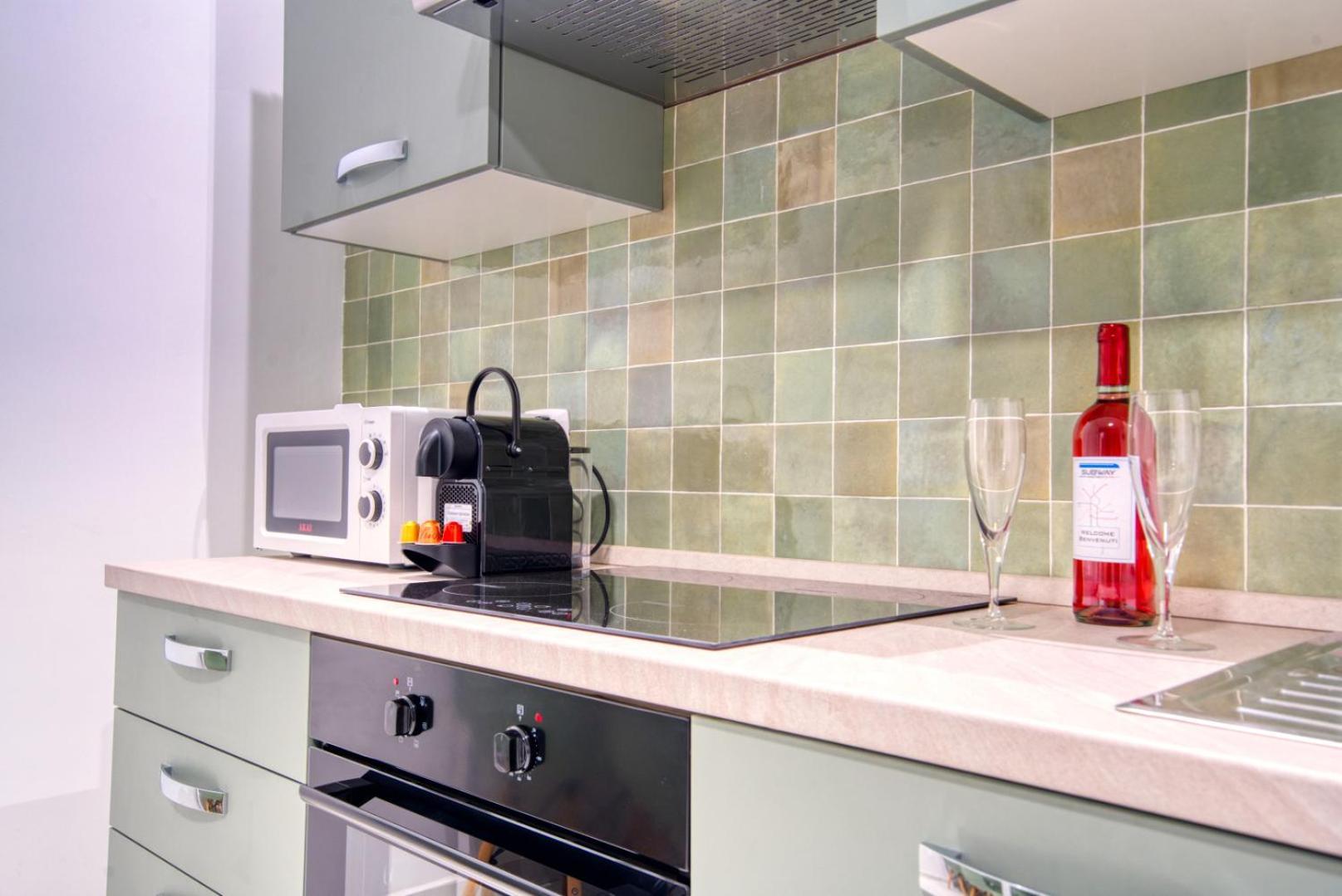 Italianflat - Subway Guest house *