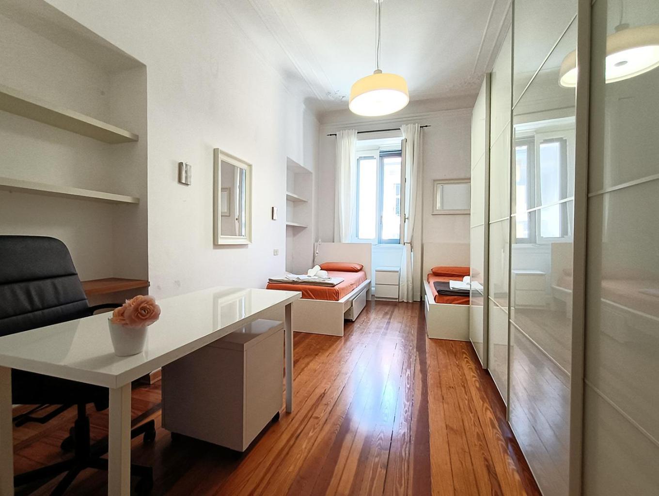 Apartment Sahi - Residenza Corso Italia Tre Camere, Due Bagni E Un Salone Milan