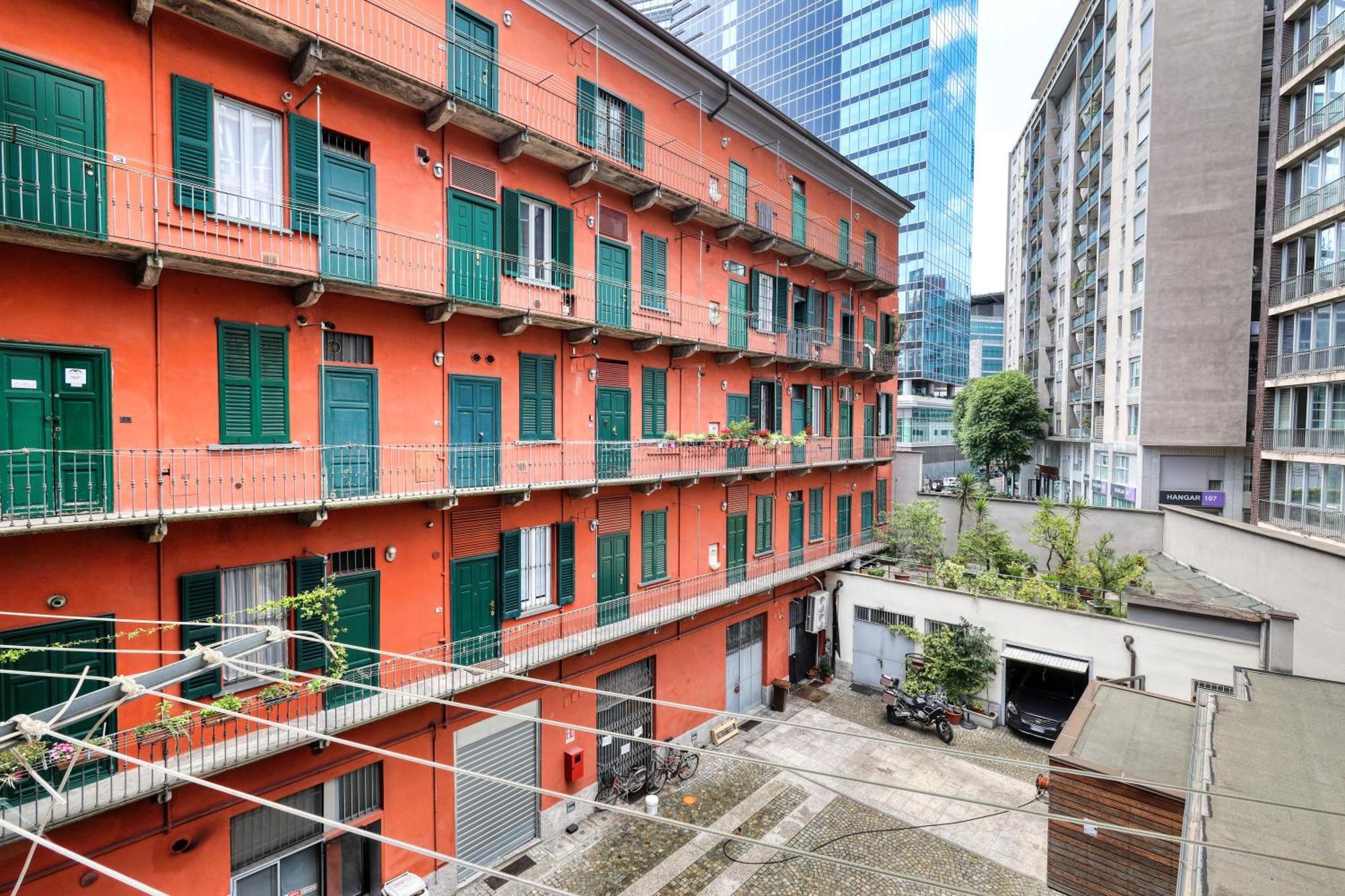 Fara 33 Cozy Flat In District Milaan