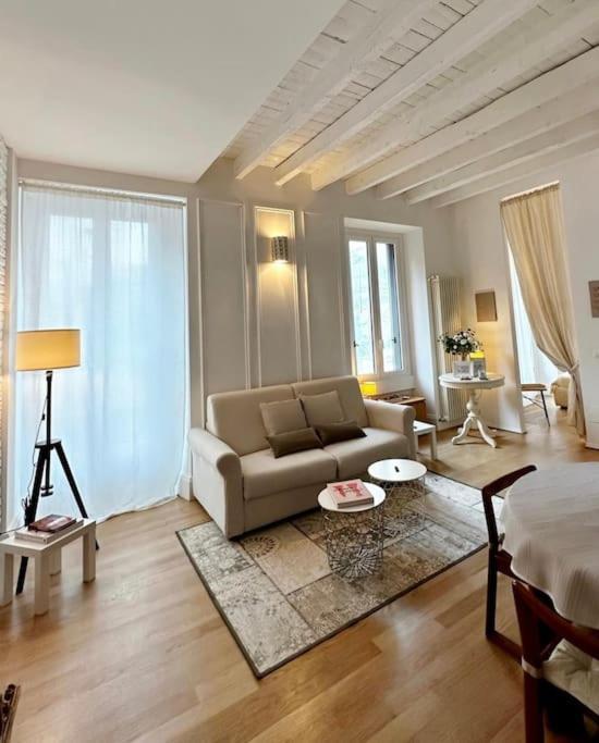 Isola Living Appartamento Milano
