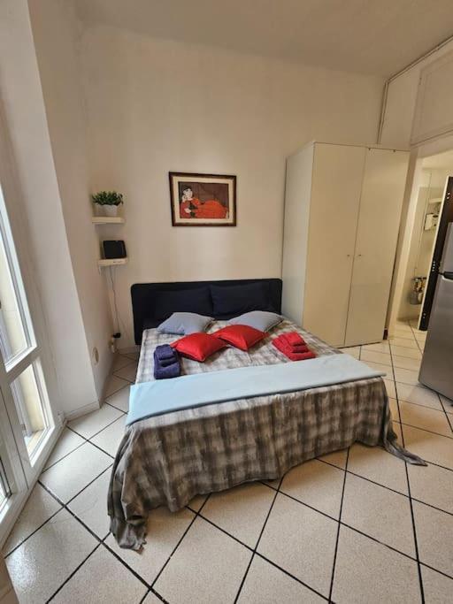 Porta Romana District Apartment *