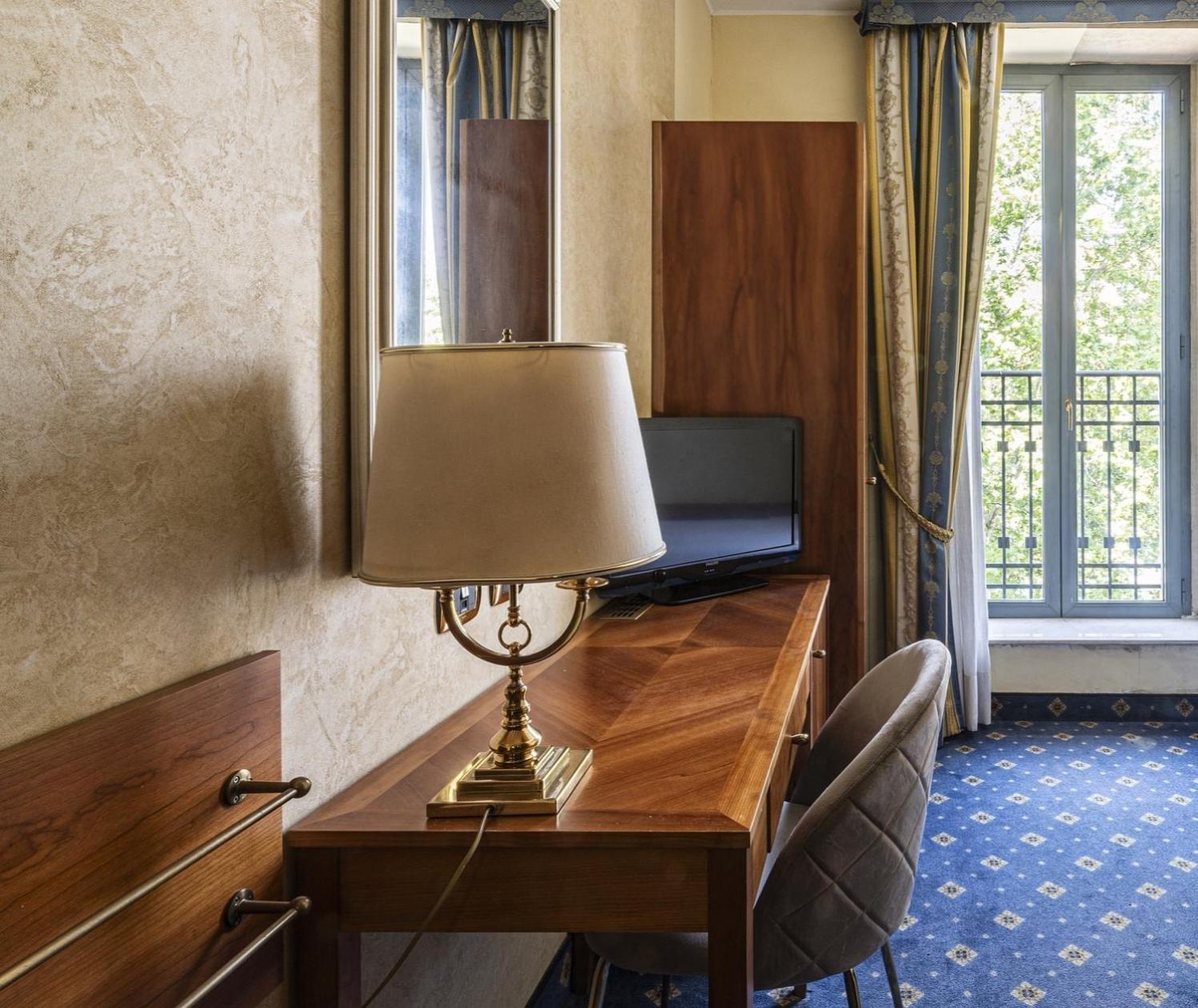 Hotell Boutique Dieci 4*