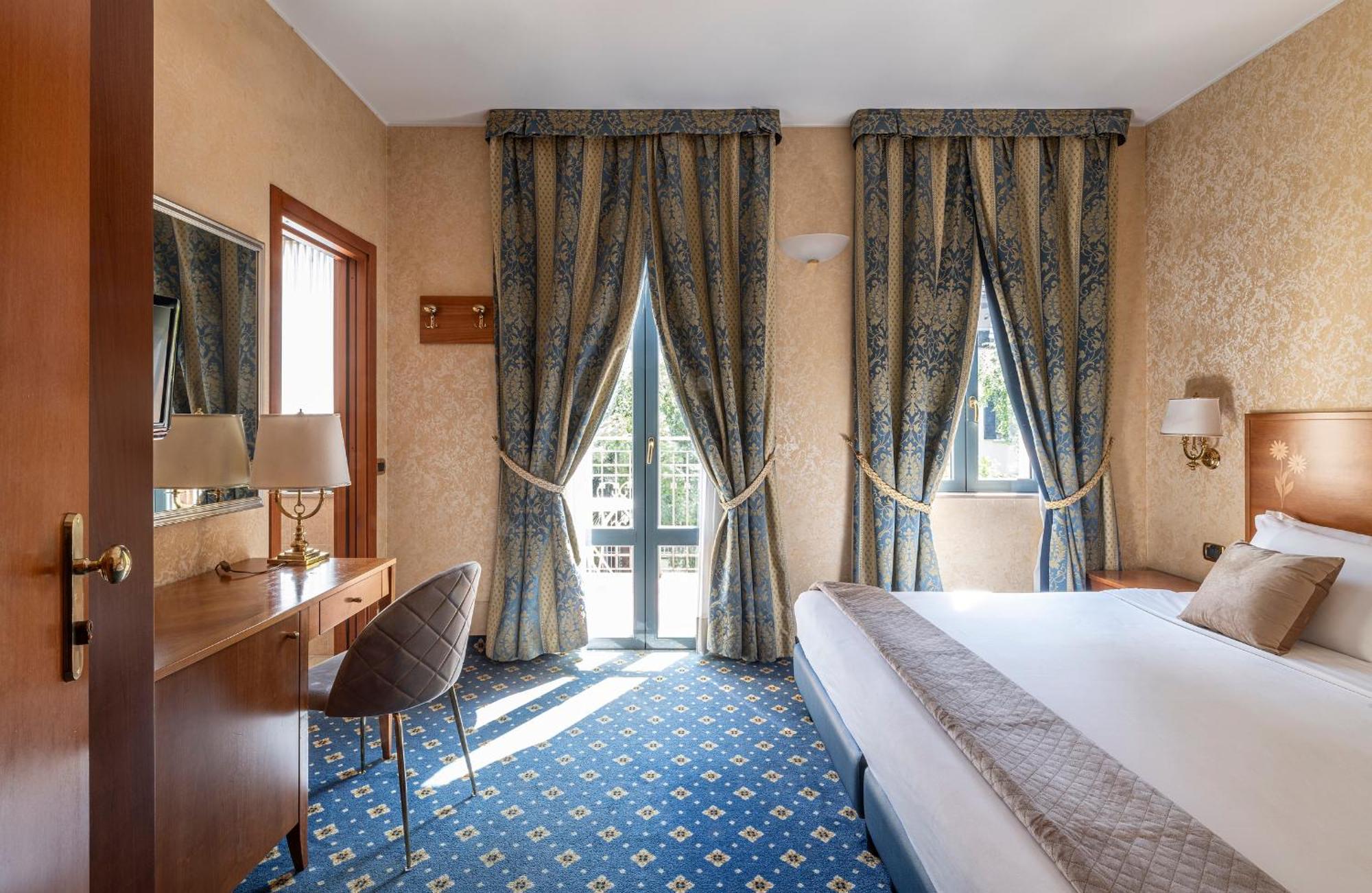 Boutique Dieci Hotell 4*