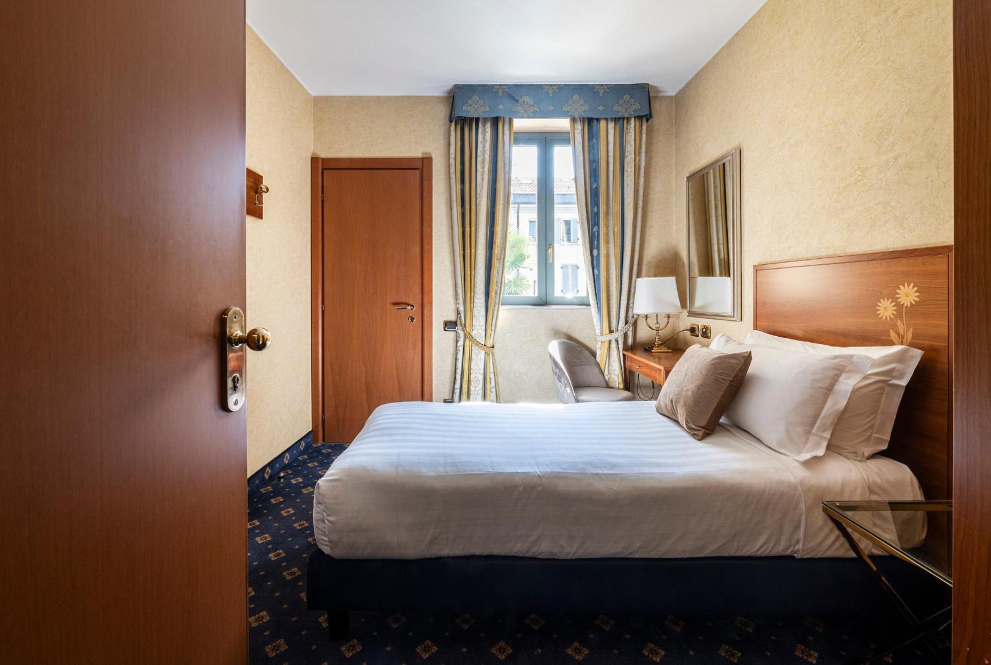 Boutique Dieci 4* Milano