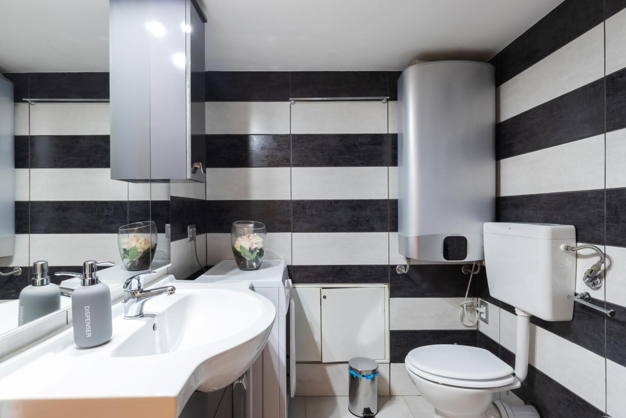 Appartement 2 Con 2 Bagni Privati - De Angeli