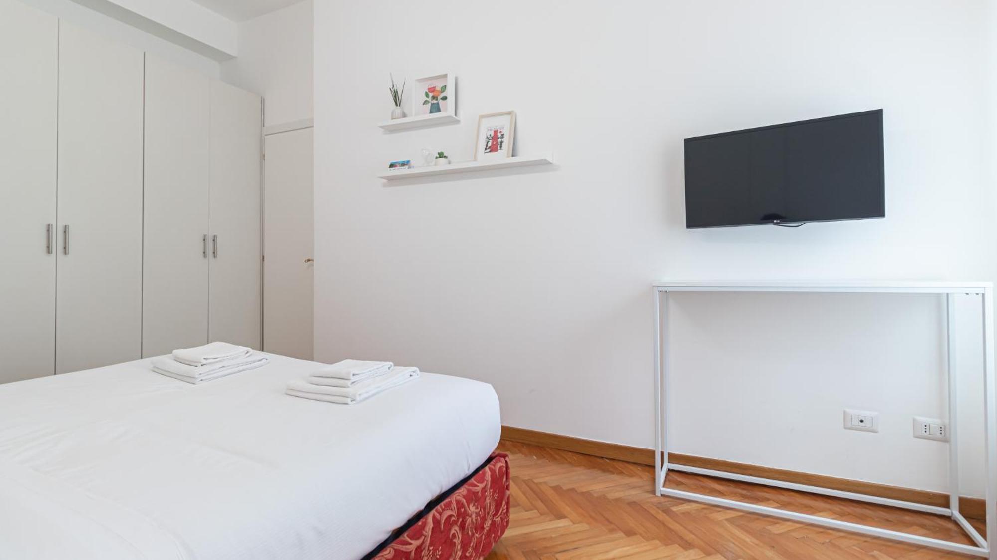 Italianway - Papiniano 18 B Milan