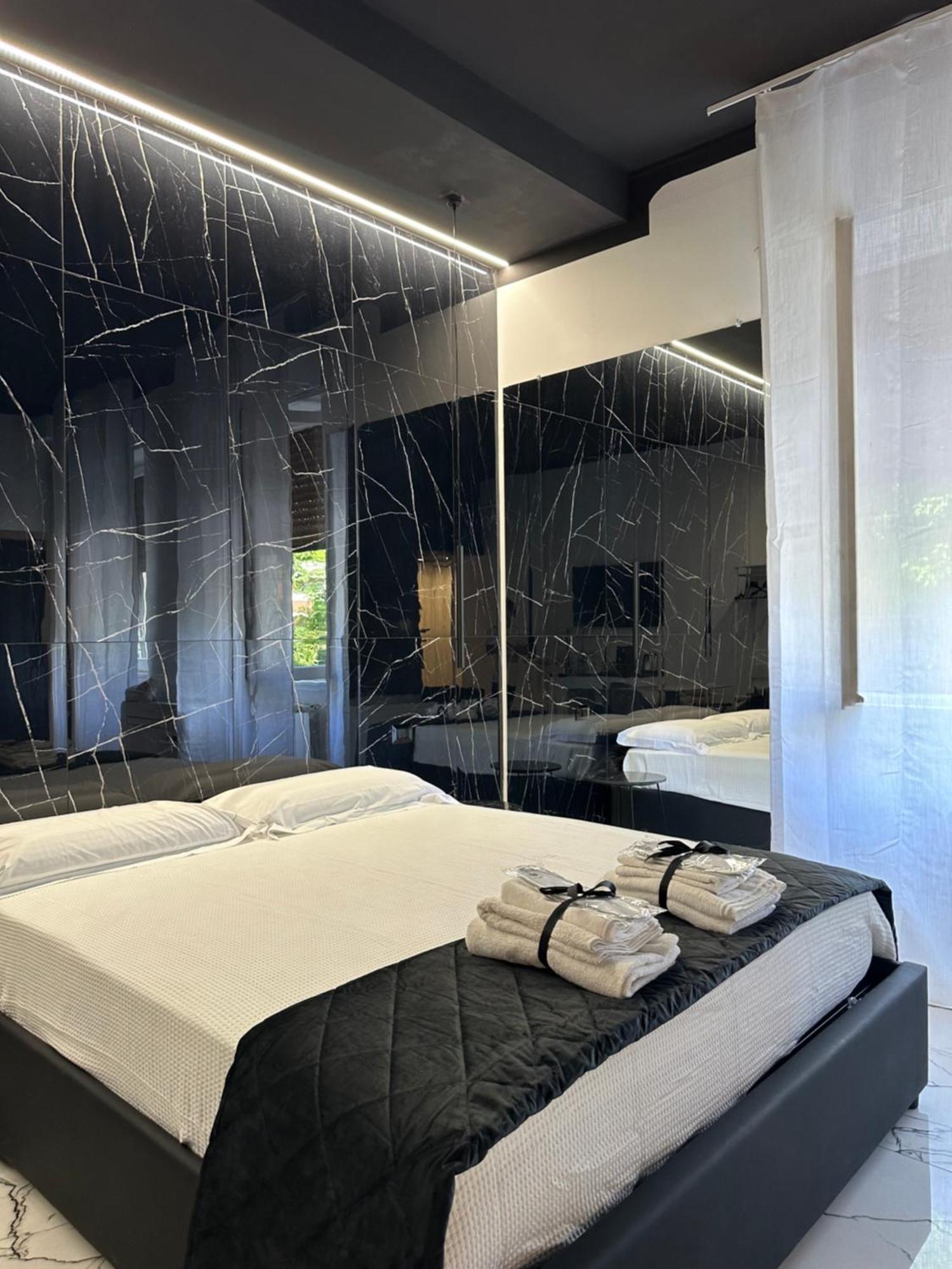 Hub Private Apartment