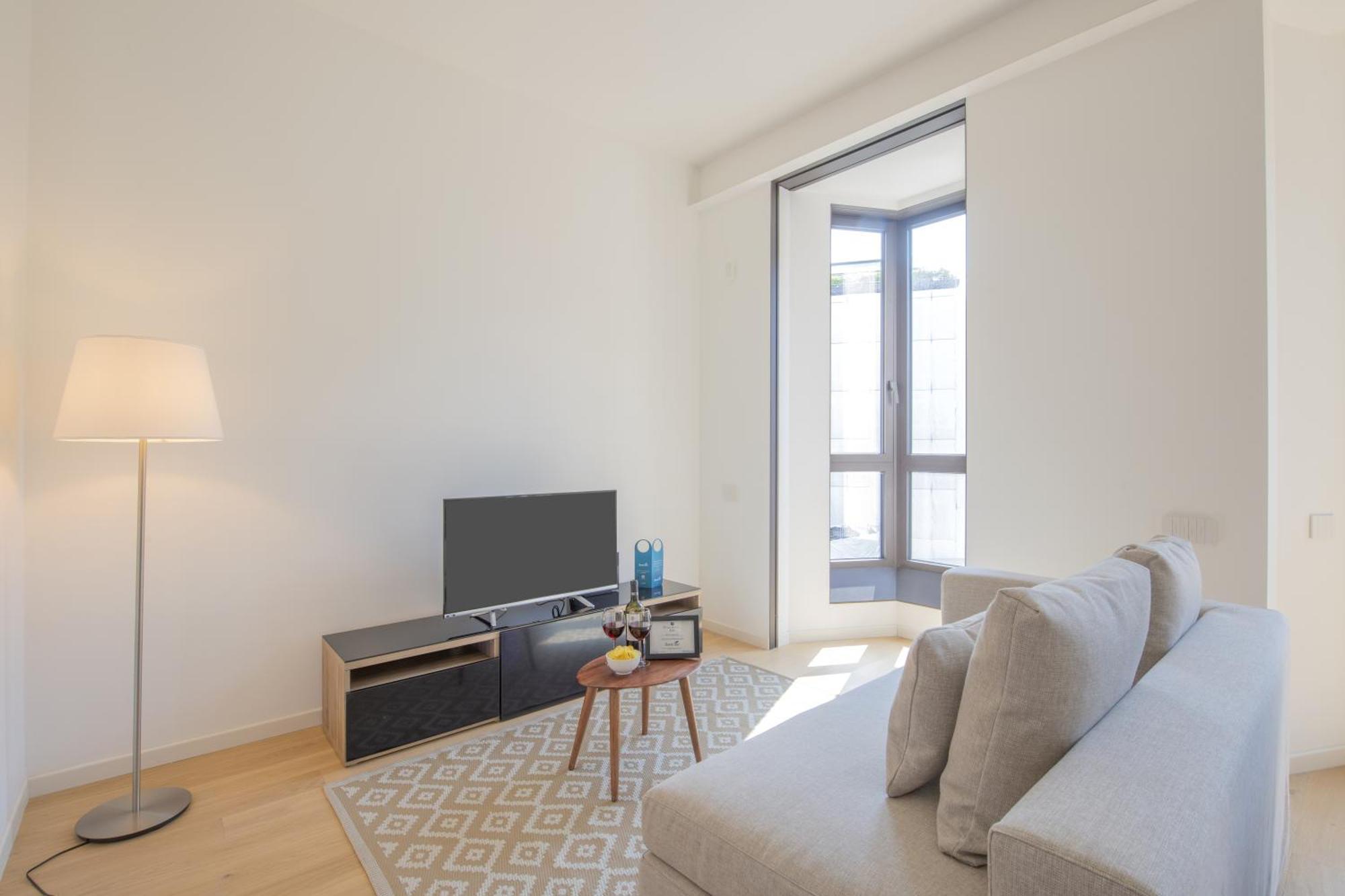 Sweett - Tower Apartment *