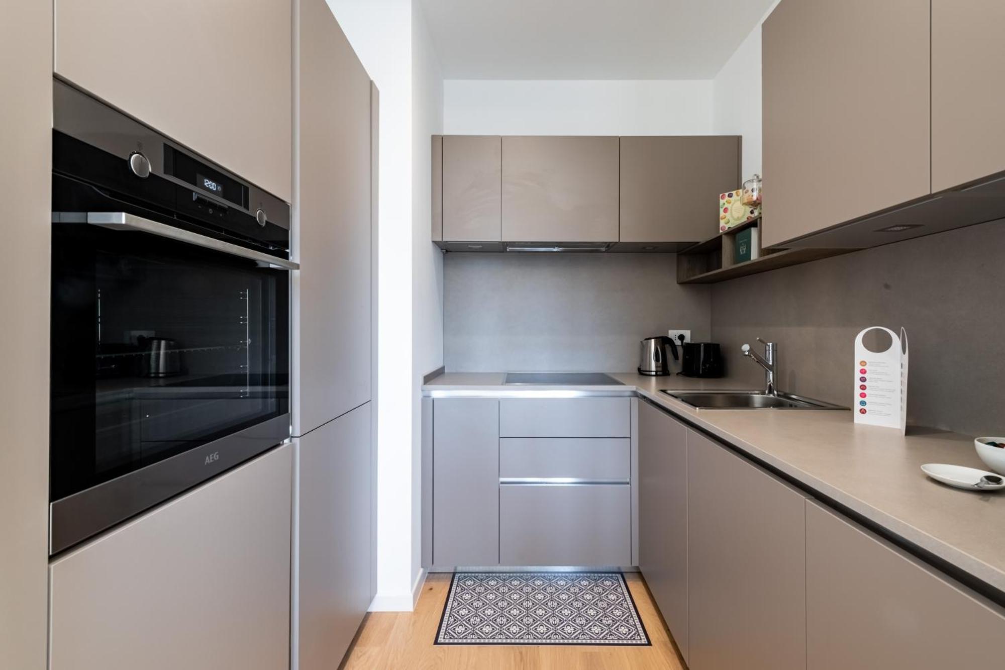 Sweett - Tower Apartment Milan