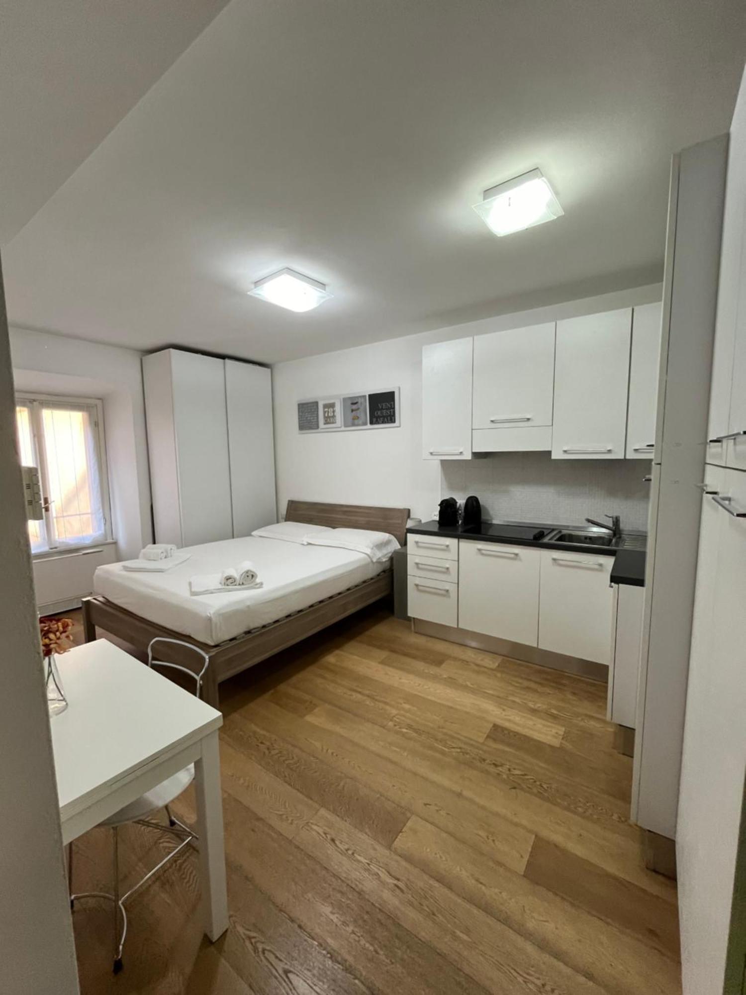 Apartment Nest For Two Three Min From Duomo Milan
