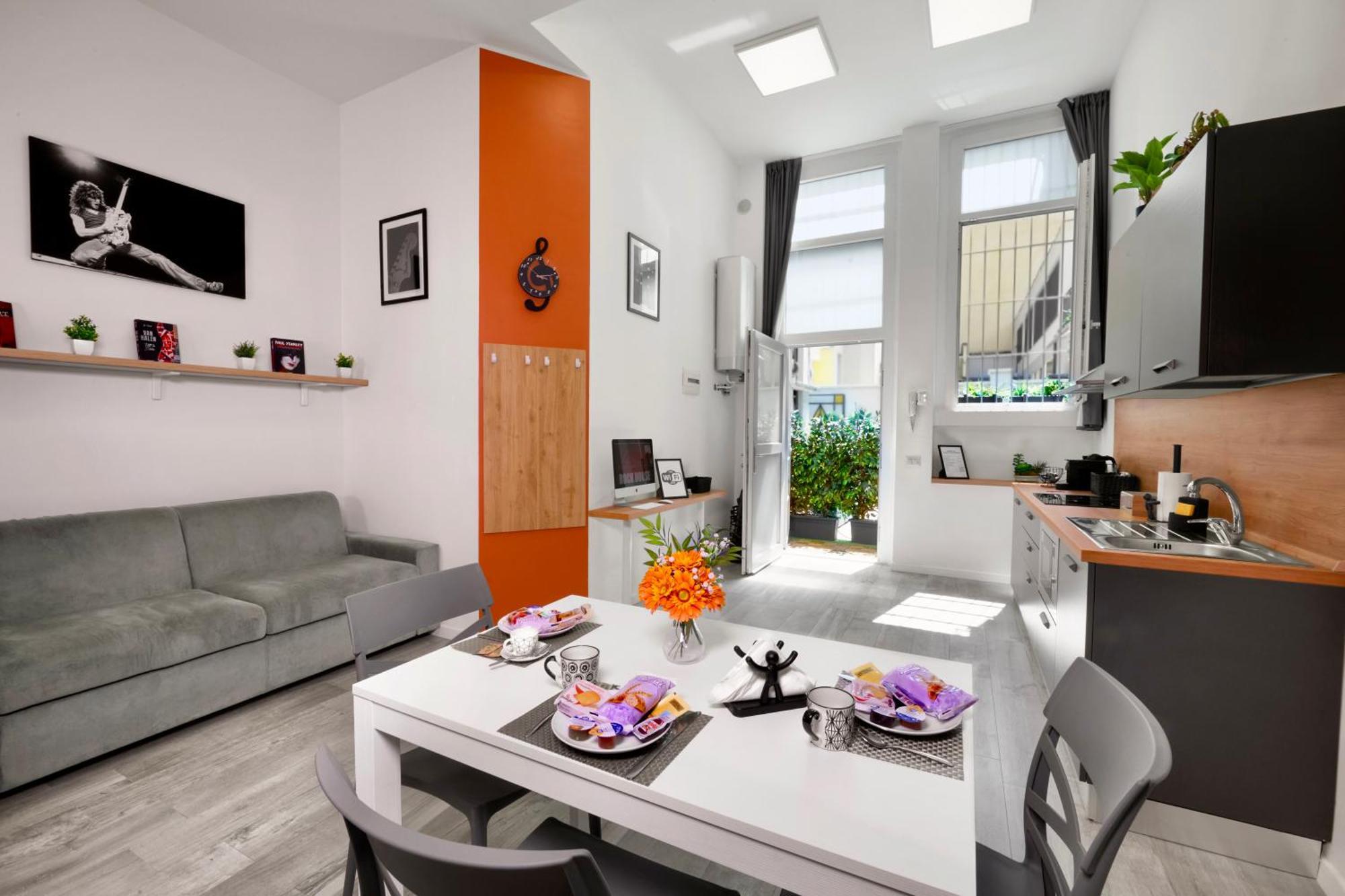 Lorianna Rock House Apartment