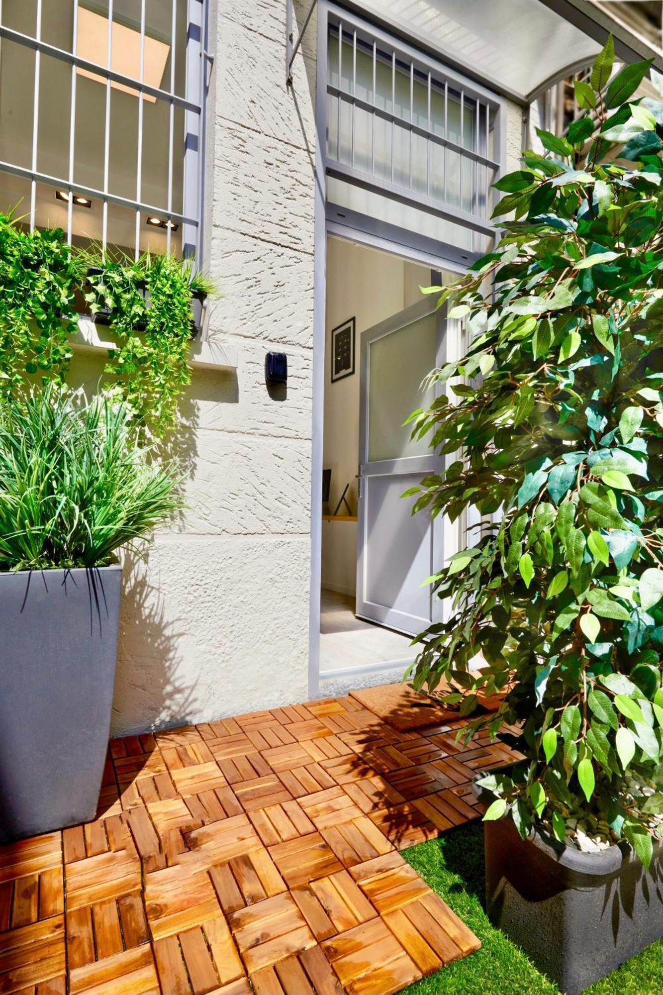 Lorianna Rock House Apartment *