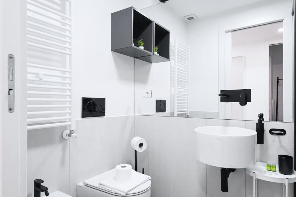 Easylife - With Terrace In Porta Venezia Milano