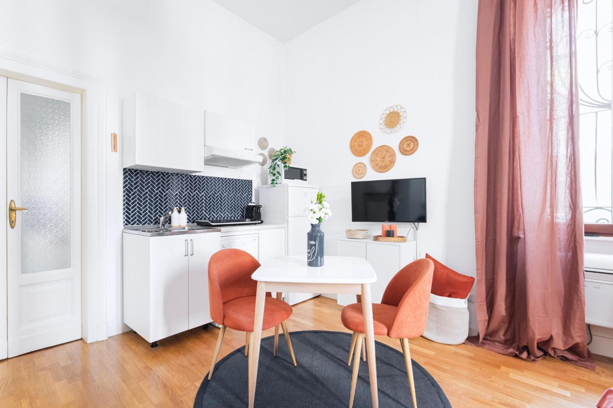 Easylife - Accogliente Monolocale Zona Washington Leilighet
