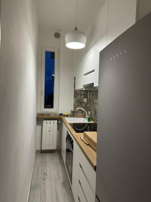 Appartement Ristrutturato, 5 Fermate Duomo Milaan