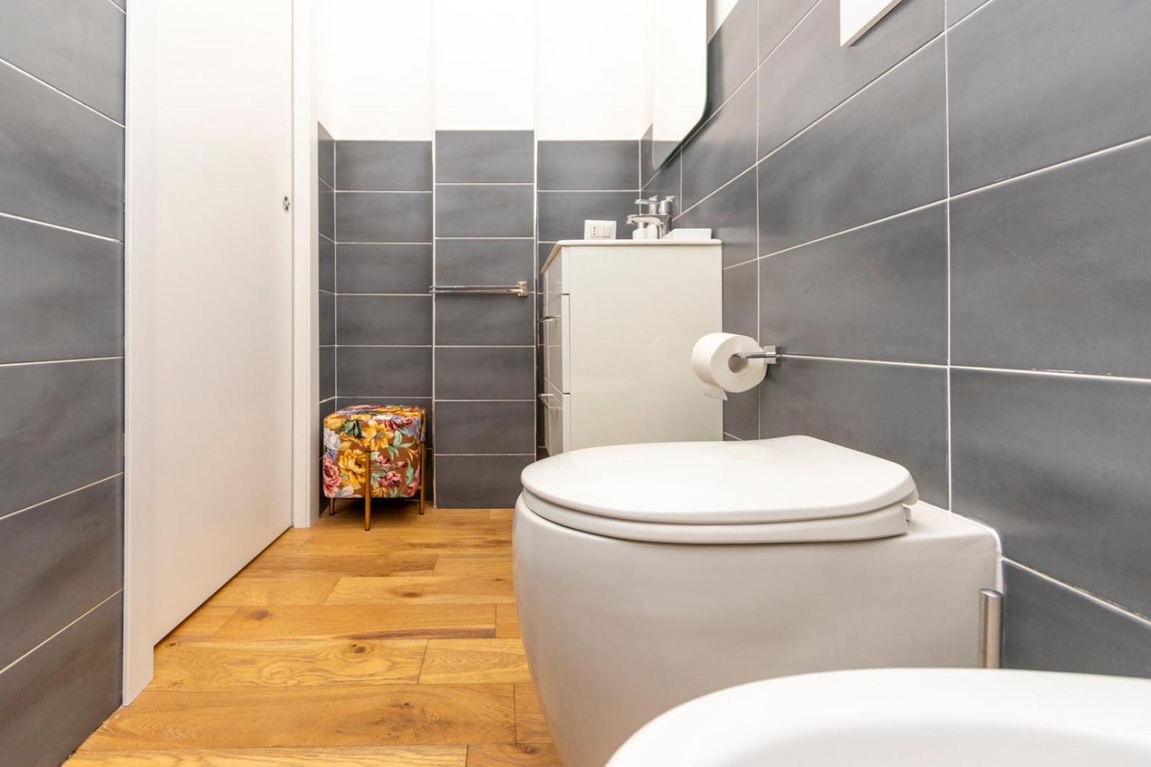 Loft Luxury Design- With 2 Bedrooms -wifi Ultra-5min Metro Milano