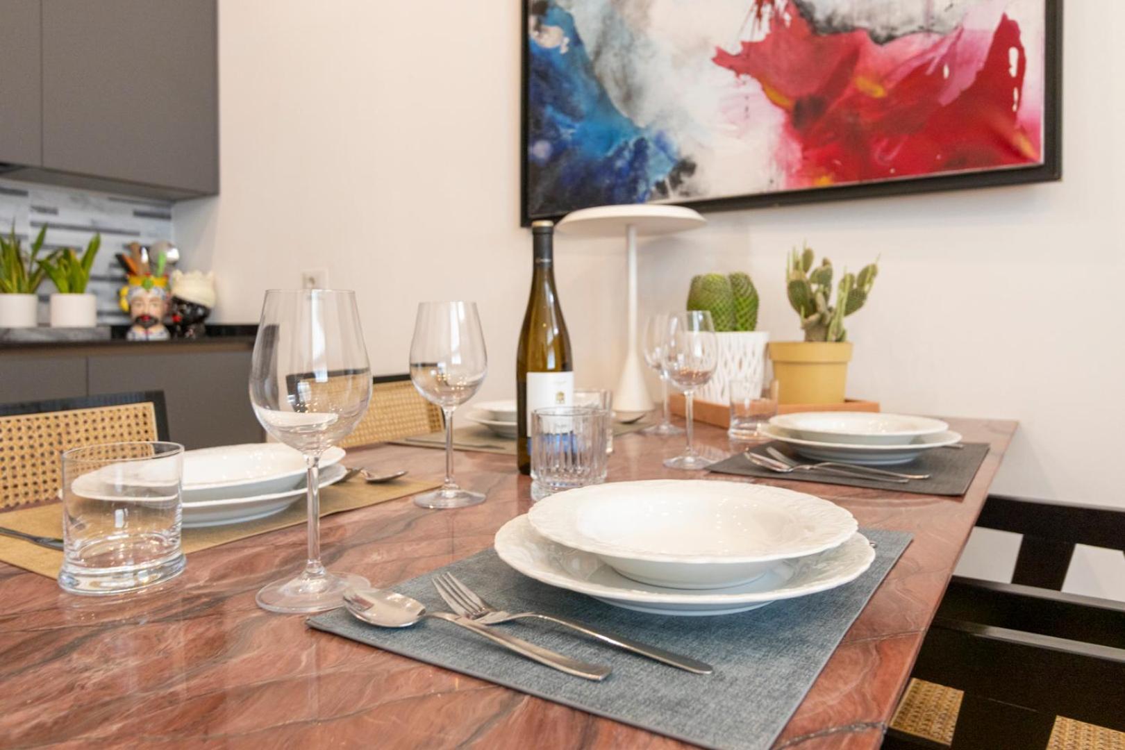 Loft Luxury Design- With 2 Bedrooms -wifi Ultra-5min Metro Milano